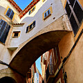 Arched Alleyway in Palma de Mallorca's Historic Old Town